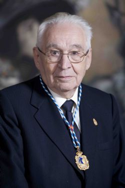 2008 José López Calo